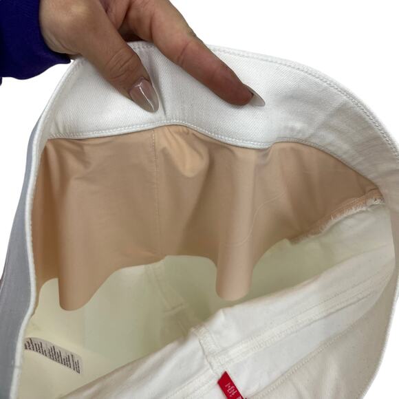 SPANX Distressed Skinny Jeans White Pull On Stretch Pockets Slimming Medium NEW - Picture 9 of 10